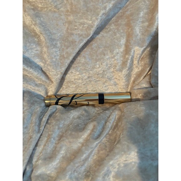 Estée Lauder mascara - Picture 2 of 2